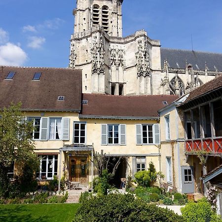 Le Jardin De La Cathedrale Bed & Breakfast Troyes Exterior photo