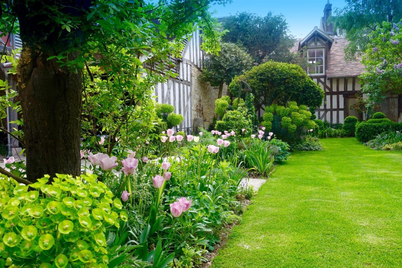 Le Jardin De La Cathedrale Bed & Breakfast Troyes Exterior photo